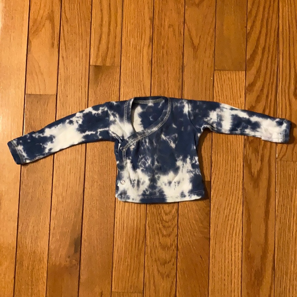 Custom tie-dye baby crossover shirt